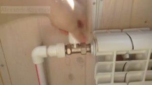 Как закрыть кран на батарее?