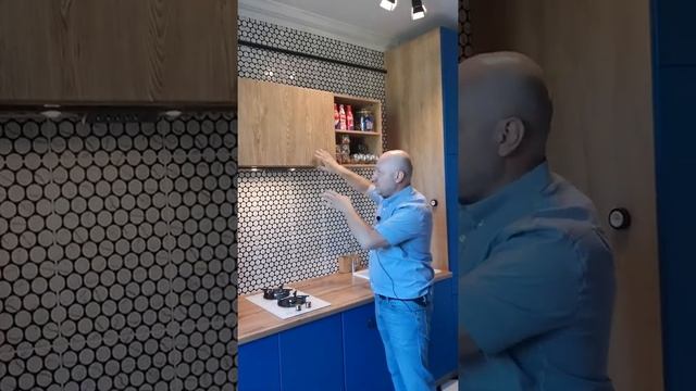 Как спрятать вентиляционную трубу для вытяжки на кухне смотреть онлайн