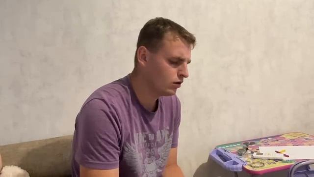 Софу в садик. Сама по делам в колледж. Дима про стажировку. смотреть онлайн