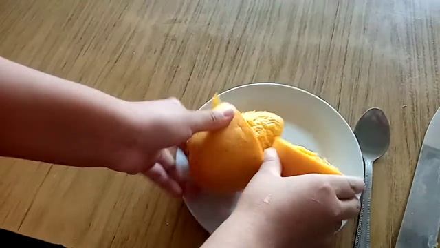Como comer un mango sin mancharse xd смотреть онлайн
