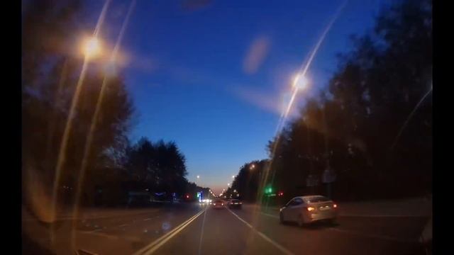 Движение на автомобиле из Боровского в Тюмень в сумерки смотреть онлайн
