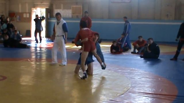 Чемпионат г. Екатеринбурга 2010г. мужчины смотреть онлайн