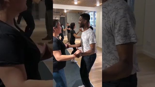 Бачата. Танцевальная студия Dom. ЖК Первый квартал. Соседский центр #dancestudiodom смотреть онлайн