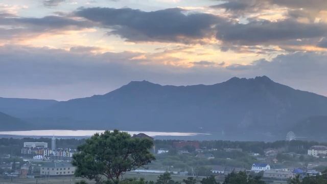 Ещё один красивый закат. Акмолинская область, село Бурабай, 8 июля 2022 год. смотреть онлайн