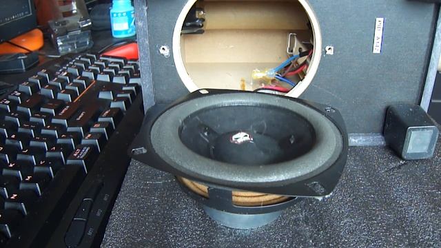 Logitech Z313 смотреть онлайн