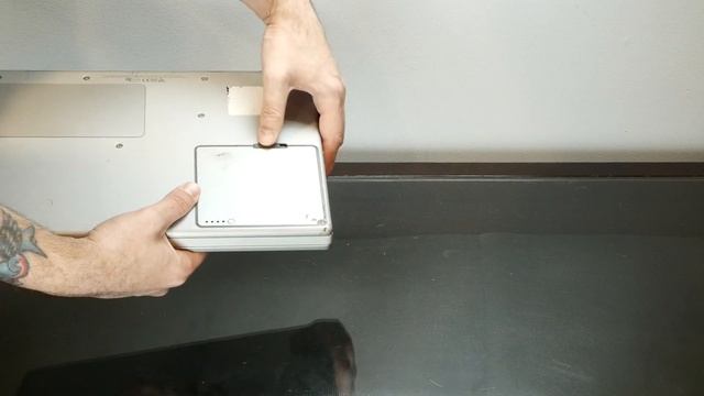 Titanium PowerBook G4 Maxed Out With MSATA SSD