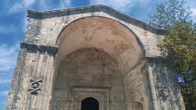 Крым. Пещерный город Чуфут Кале. Как жили древние караимы? смотреть онлайн