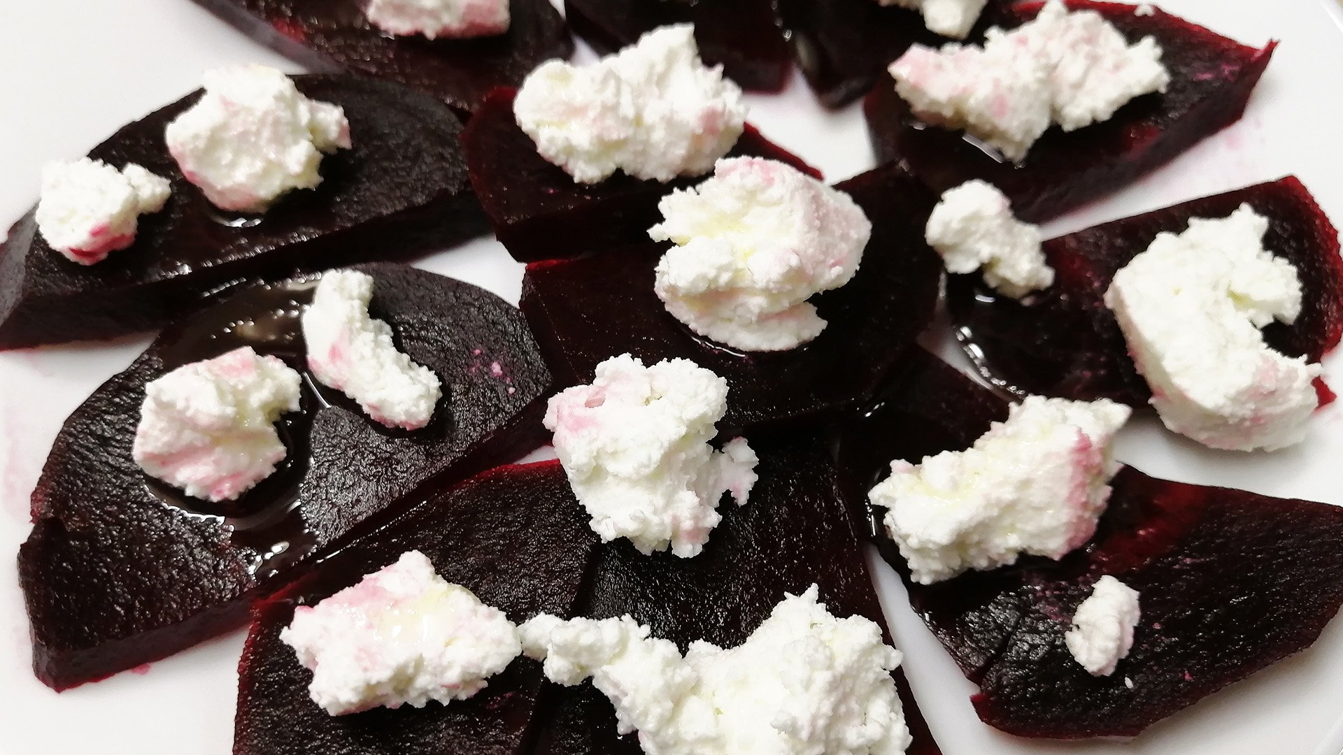 ЗАКУСКА из свеклы с творогом и оливковым маслом смотреть онлайн