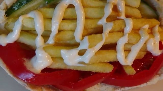 ГИРО В БУЛКЕ Кулинарная ПОЭЗИЯ Кафе в городе Ставрополе ДОСТАВКА ЕДЫ СТАВРОПОЛЬ смотреть онлайн