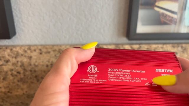 BESTEK 300W Power Inverter DC 12V To 110V AC Car Inverter With 4.2A Dual USB Car Adapter (Review)