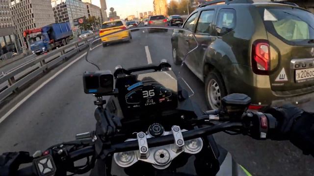 NEOK NOTICIA NEW VOGE 900 DSX PRIMERA CONDUCCIÓN смотреть онлайн