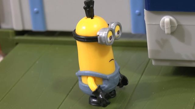 Minions McDonalds Drive Thru Minion Mini Movies