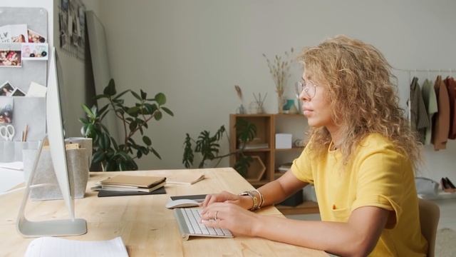 UDEMY Vs COURSERA Vs SKILLSHARE? | WHICH IS THE BEST PLATFORM TO LEARN SKILLS смотреть онлайн
