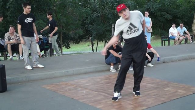 В Долине Роз 12.7.2023 смотреть онлайн