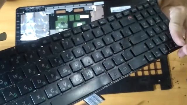 Замена клавиатуры на ноутбуке Asus x 505c, заодно сделали ТО смотреть онлайн