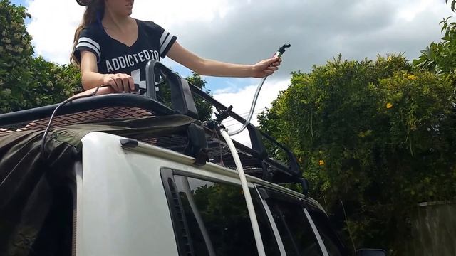 12 volt Shurflo water pump height test from the top of the GU смотреть онлайн