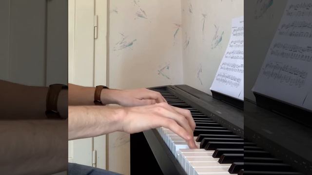 Bach - Menuet / Poco Allegretto - Piano - Yamaha P45 смотреть онлайн