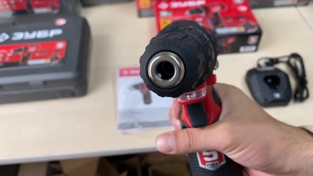 Аккумуляторный шуруповерт ДШЛ-121-21 и ДШЛ-121-22. Обзор смотреть онлайн