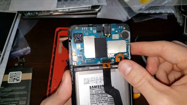 Как разобрать Samsung A10 A105f разборка самсунг A10 how to disassemble Разборка телефона Samsung смотреть онлайн