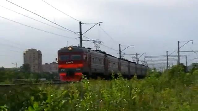 Электропоезд ЭР2т-7204 смотреть онлайн