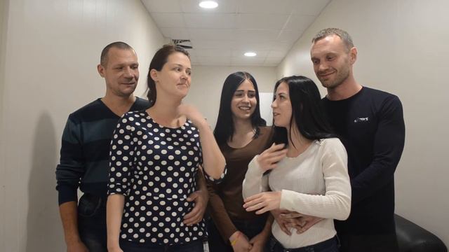 Девушку чуть не задушили в квест комнате смотреть онлайн