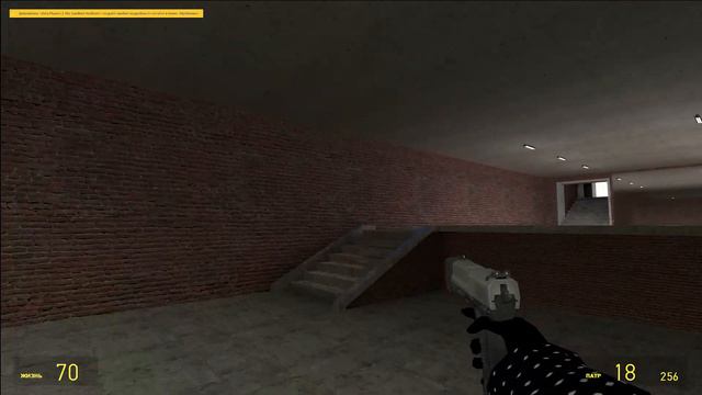 Пытаюсь спастись от одного из самых быстрых и сильных NPC в Garry’s Mod смотреть онлайн