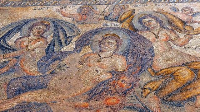 Ассия на куполах смотреть онлайн