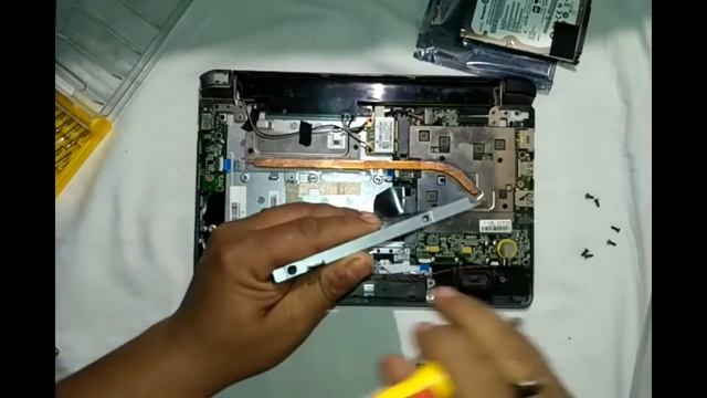 How To Change Hard Disk Lenovo Ideapad Flex 10