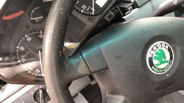 Škoda Fabia 1 Demontáž budíkov / NÁVOD смотреть онлайн