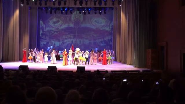 "Цветные сны" - исп. вокальный ансамбль "Импульс NEXT" смотреть онлайн