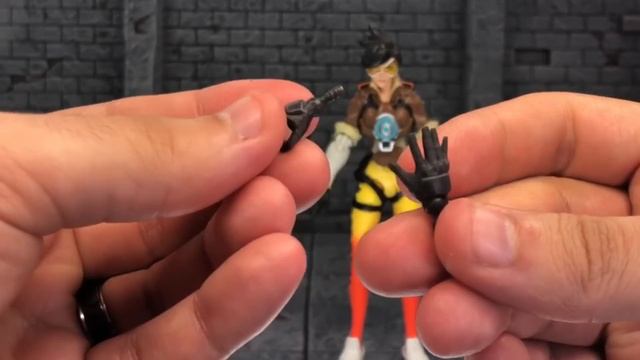 Hasbro Overwatch Ultimates Series Tracer Action Figure Review смотреть онлайн