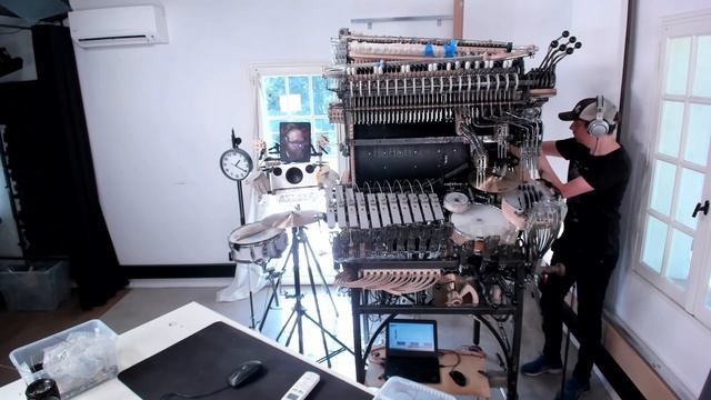 Playing 60000 Marbles - Marble Machine X Live Test смотреть онлайн