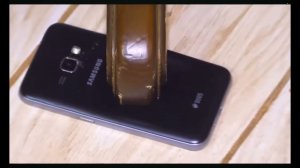 Это всё бабушка Серёжи она сделала на самсунг стол и планшет тоже самсунг а ещё компьютер асус