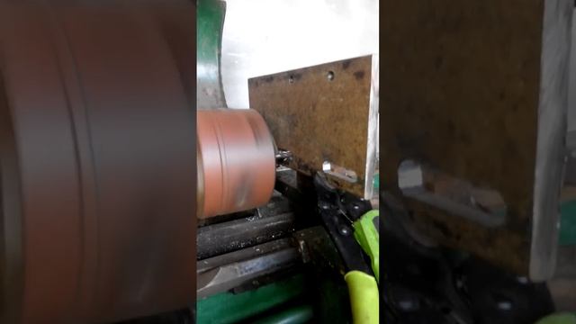 Токарный станок ТВ 4 фрезеровка паза!!! смотреть онлайн