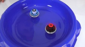 Электронные волчки инфинити надо! Инфинити Надо Боевой Медведь против Инфинити Надо Стальной Медвед