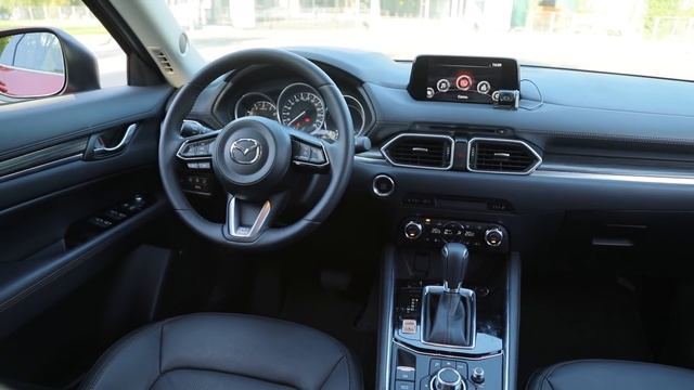 Тест драйв и обзор MAZDA CХ 5 2017. Реальные впечатления и выбор мотора 2.0 или 2.5 л. смотреть онлайн