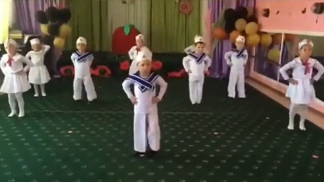 9 мая средняя группа "Пчёлка" смотреть онлайн