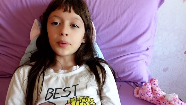 SOFI È DIVENTATA CIECA 😱 PERCHE È CADUTA DALLA SCALA IL FILM - Moni e Lu si prendono cura di lei смотреть онлайн