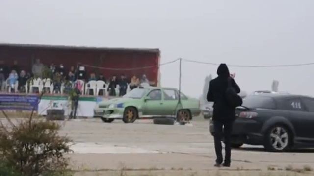 Драг рейсинг 2013 Опель Кадет полный привод и Запорожец смотреть онлайн