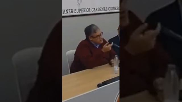 Juan Manuel de Prada sobre la degradación de s la sociedad por parte de las élites. смотреть онлайн