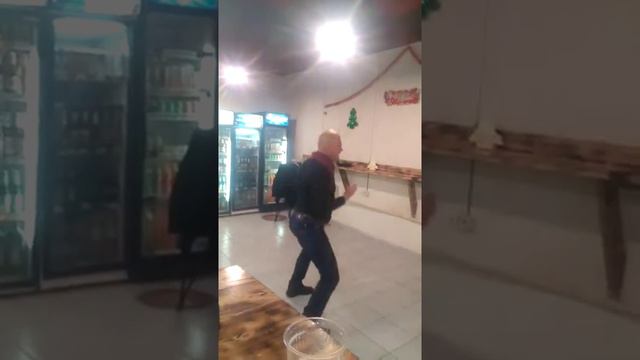 Чувак жжет)))) смотреть онлайн