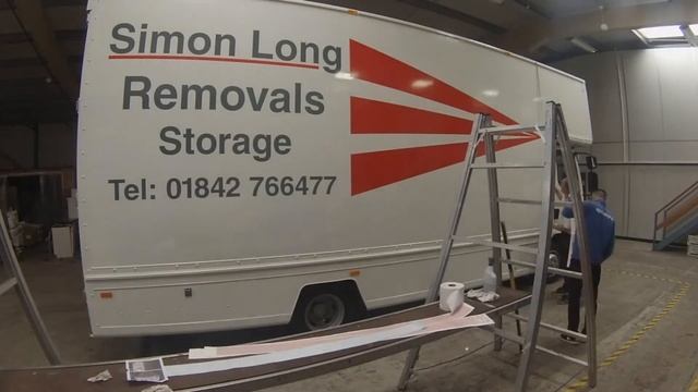 Time Lapse Video Of New Vehicle Graphics смотреть онлайн