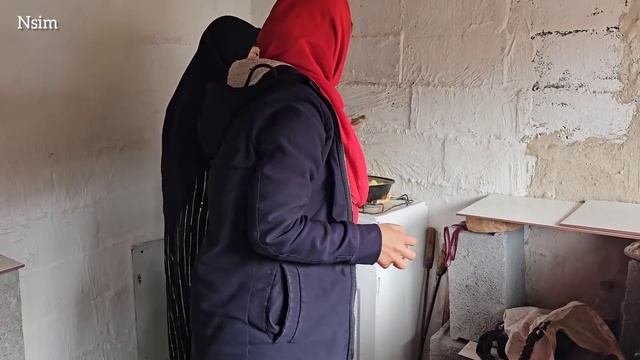 Courage Of A Nomadic Boy Against A Bad-mannered Nomadic Man.  The Nomadic Man Ran Away  ???