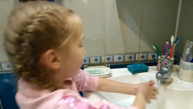 Как заинтересовать ребенка тщательно мыть руки смотреть онлайн