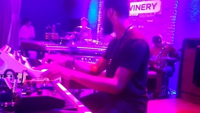 Snarky Puppy - What About Me? - Drum Solo - Larnell Lewis *Live* 5.23.15 смотреть онлайн