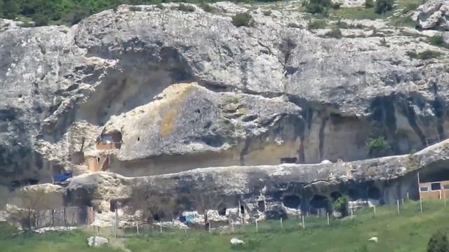 Пещерный монастырь Челтер-Мармара в Крыму. смотреть онлайн