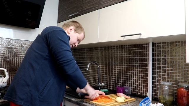 Детский суп малышке // Суп-пюре с красной рыбкой для ребенка