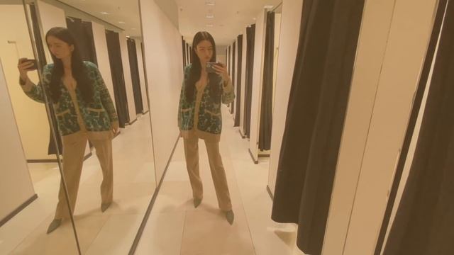 ZARA НОВАЯ КОЛЛЕКЦИЯ ОБЗОР ВЕРХНЕЙ ОДЕЖДЫ МНОГО СВИТЕРОВ ОСЕННИЕ ОБРАЗЫ ШОПИНГ ВЛОГ