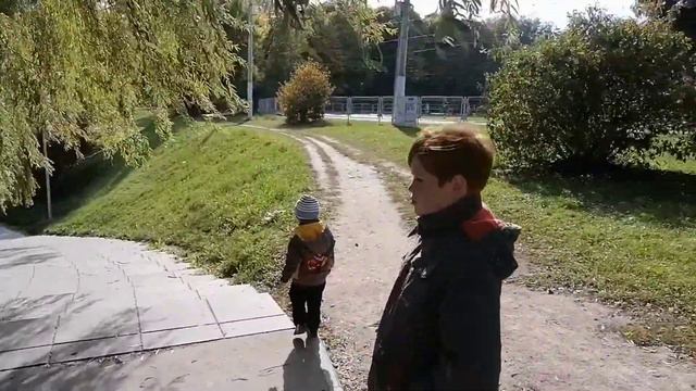 Ролик ниочём. Рассуждения о микрофоне. Прогулка. смотреть онлайн