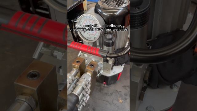 Hydraulic Pump and Hose Set смотреть онлайн